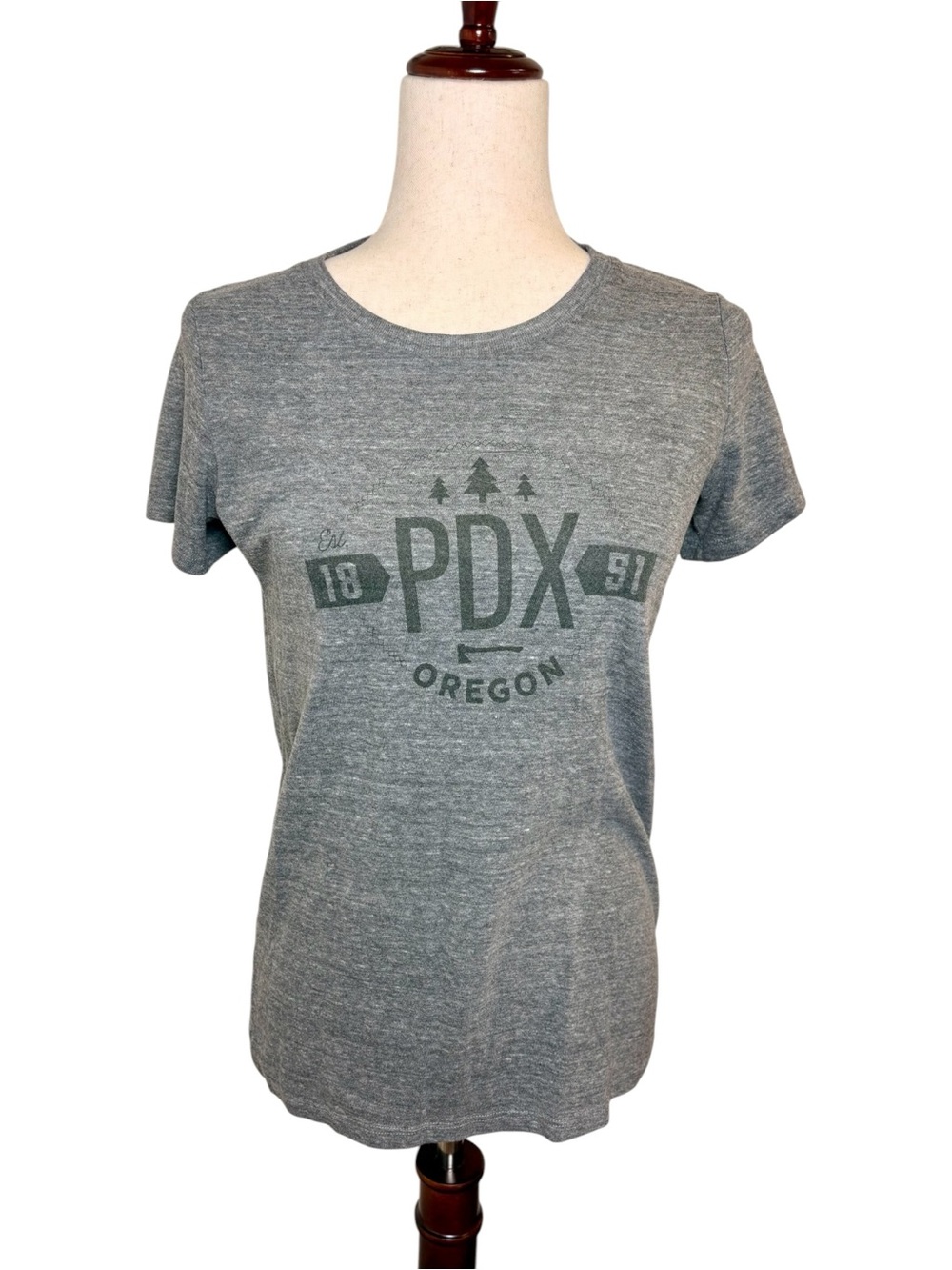 US Blanks Gray PDX Portland Oregon Graphic Tee Outdoorsy Large